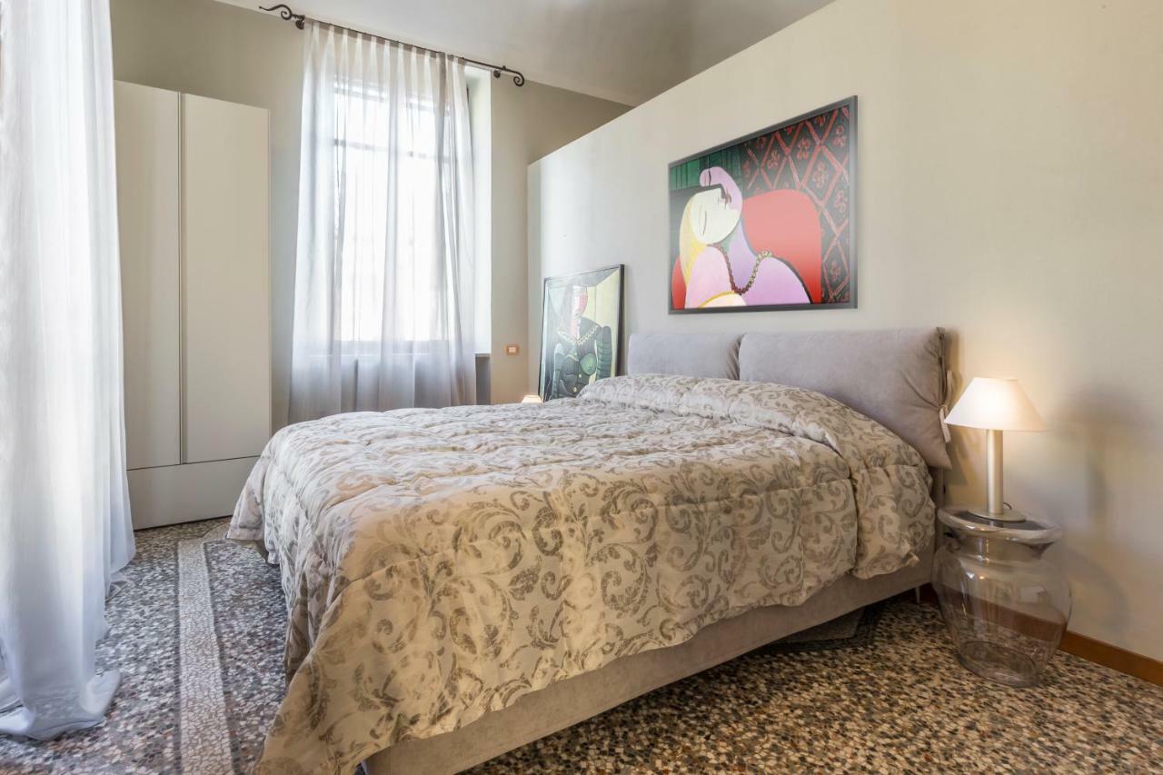 Roero Suite In The City Center 아스티 외부 사진